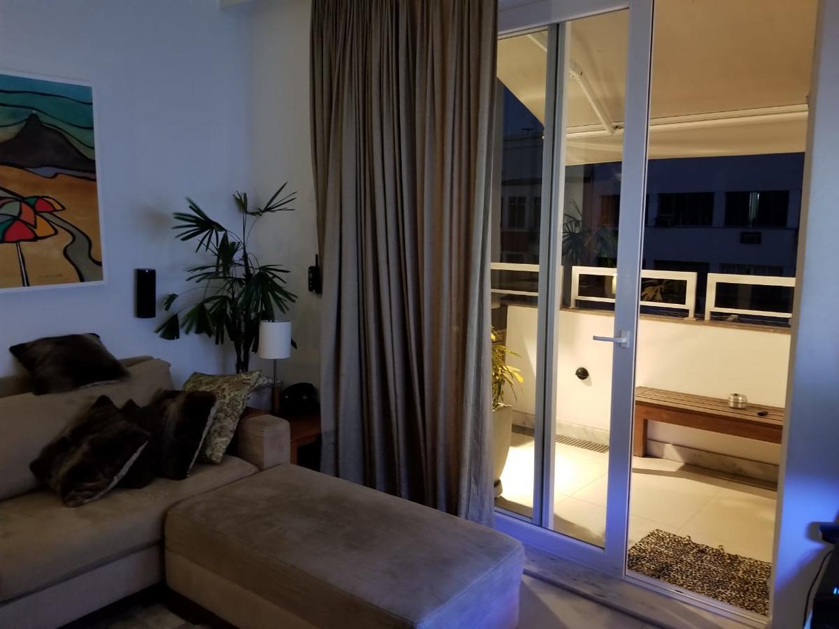 Floor With Balcony In Copacabana Apartamento