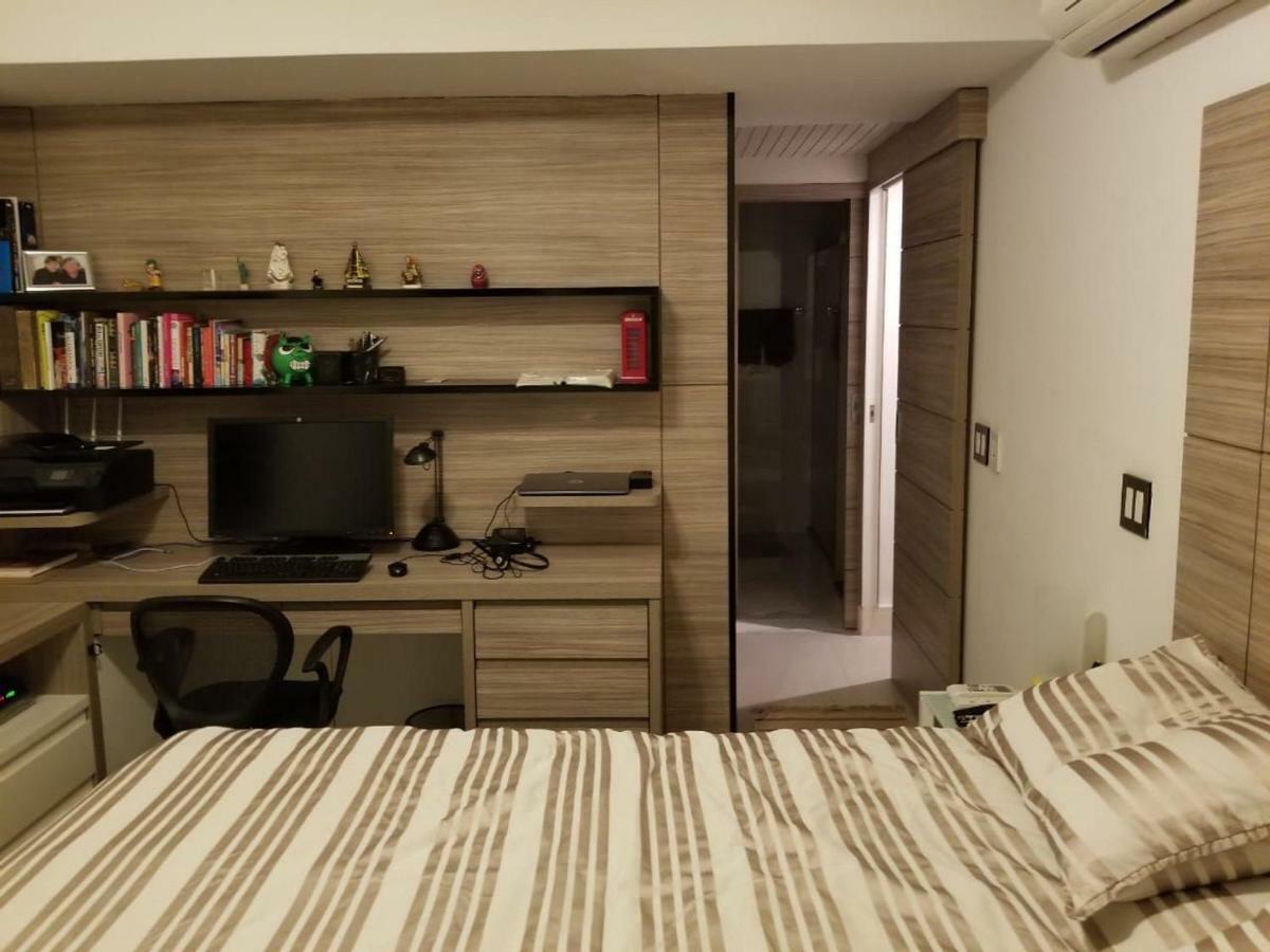 Floor With Balcony In Copacabana Apartamento